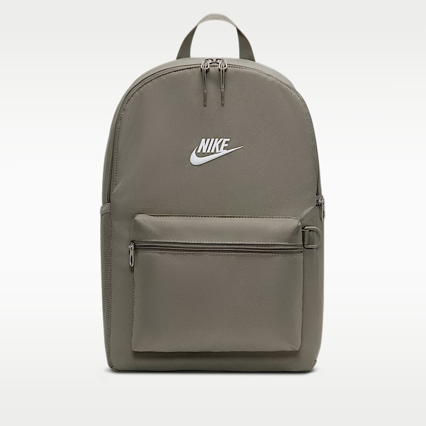 Nike Brasilia Backpack (Medium, 24L). Nike IL